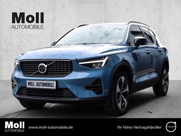 Volvo XC40 B4 Plus Dark 145 kW image number 1