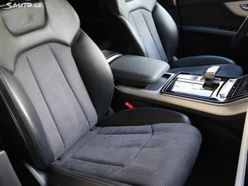 Car image 49