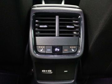 Car image 41