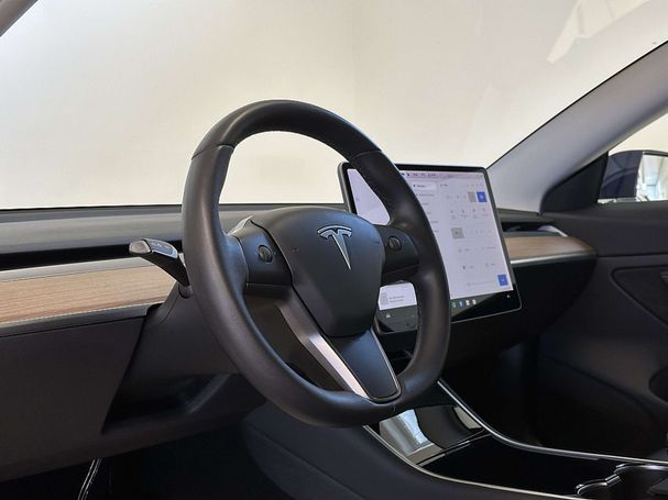 Tesla Model 3 Long Range AWD 366 kW image number 17