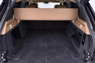 Car image 49