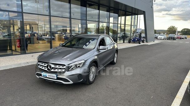 Mercedes-Benz GLA 180 d 7G-DCT 80 kW image number 4