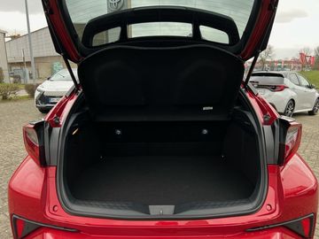 Car image 12