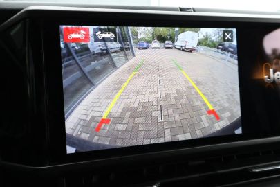 Car image 46