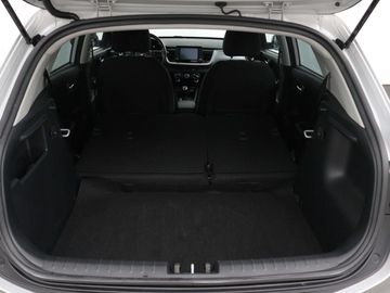 Car image 33