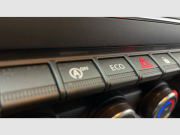 Car image 40