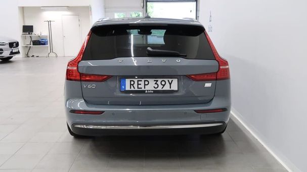 Volvo V60 T6 Recharge AWD 261 kW image number 2