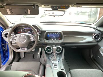 Car image 15