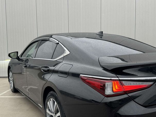 Lexus ES 300 H 160 kW image number 38