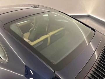 Car image 38