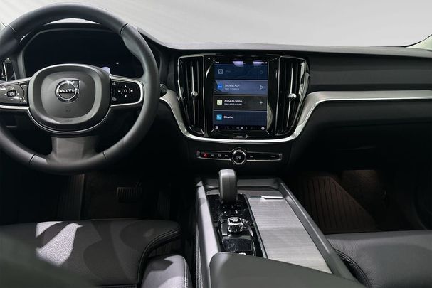 Volvo V60 B4 Plus 147 kW image number 9