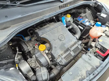 Car image 33