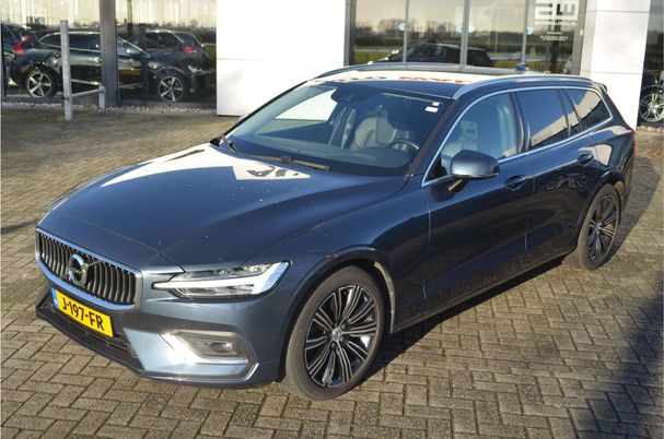 Volvo V60 B4 Inscription 145 kW image number 2