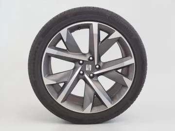 Car image 45
