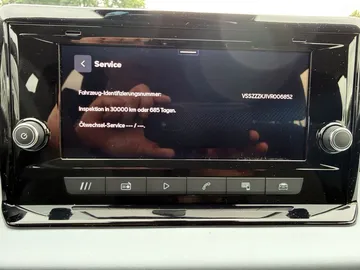 Car image 28