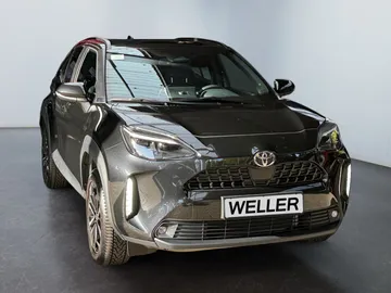 Car image 3