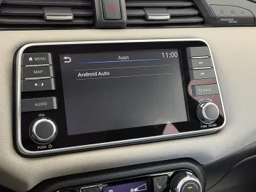Car image 38