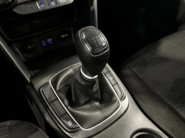 Car image 22