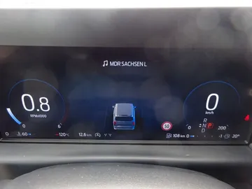 Car image 27