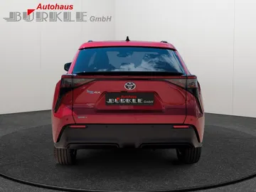Car image 4