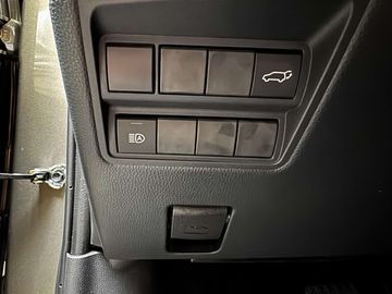 Car image 36