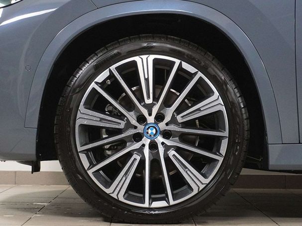 BMW iX1 xDrive30 M Sport 230 kW image number 5