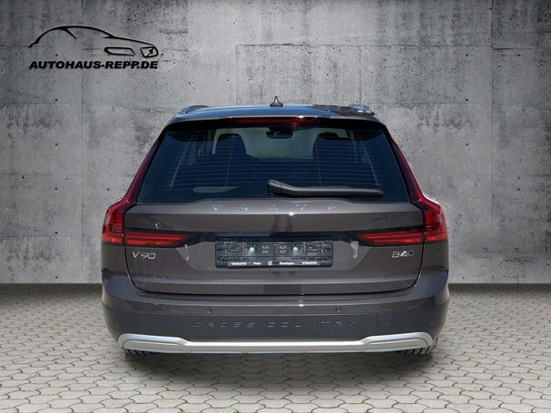 Volvo V90 Cross Country AWD B4 145 kW image number 3