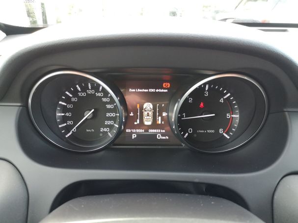 Land Rover Discovery Sport TD4 SE 110 kW image number 4