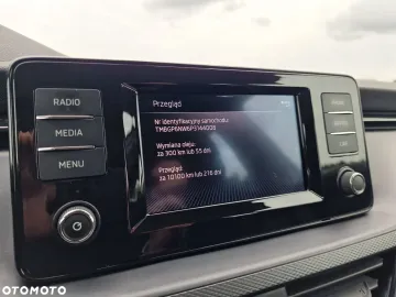 Car image 33