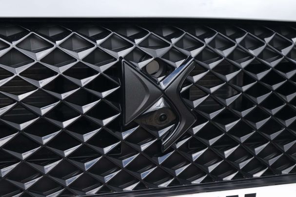 DS Automobiles 4 DS E-Tense 225 165 kW image number 5