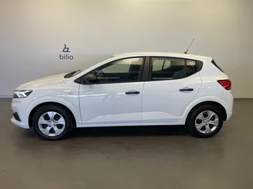 Car image 4