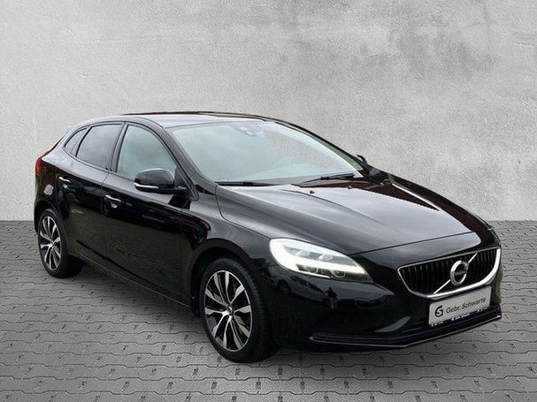 Volvo V40 Momentum 112 kW image number 2