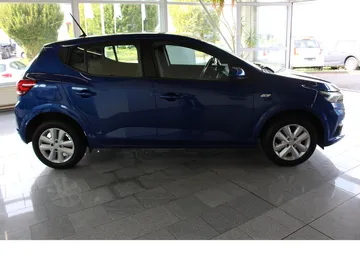 Car image 20