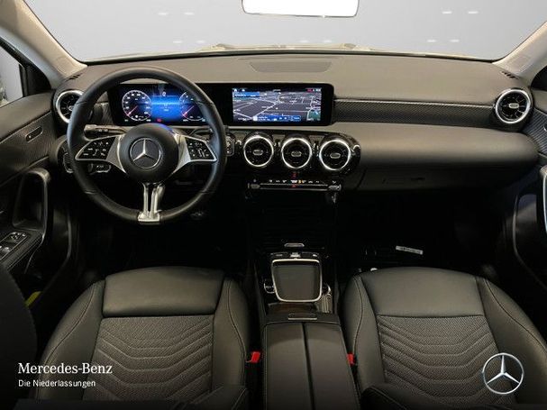 Mercedes-Benz A 180 100 kW image number 11