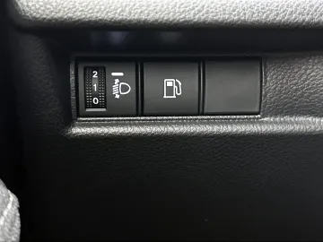 Car image 50