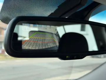 Car image 36