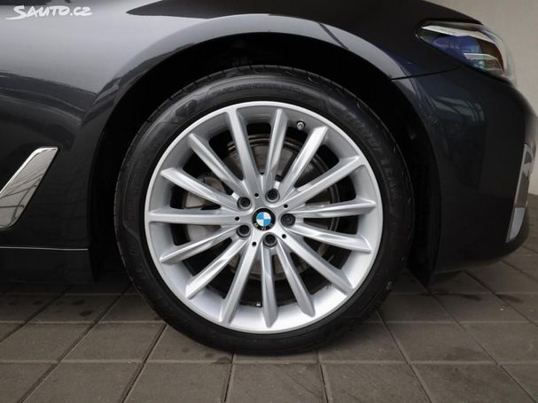 BMW 520d xDrive 140 kW image number 7