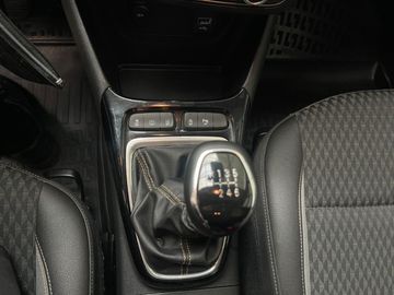 Car image 22