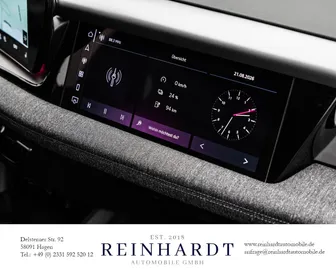 Car image 30