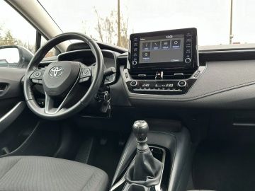 Car image 23