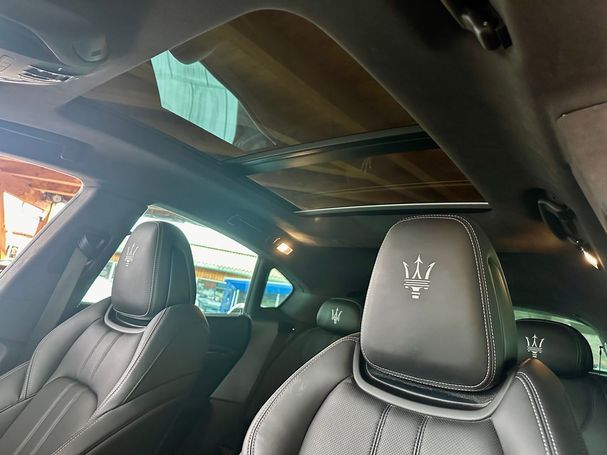 Maserati Levante S 316 kW image number 15