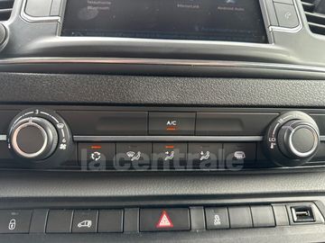 Car image 36