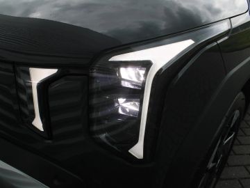 Car image 32