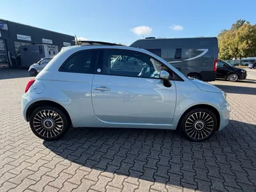 Car image 4
