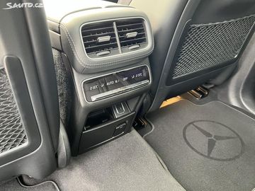 Car image 41