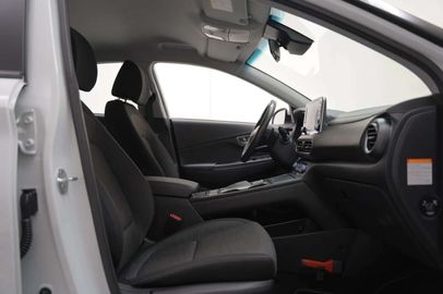 Car image 36