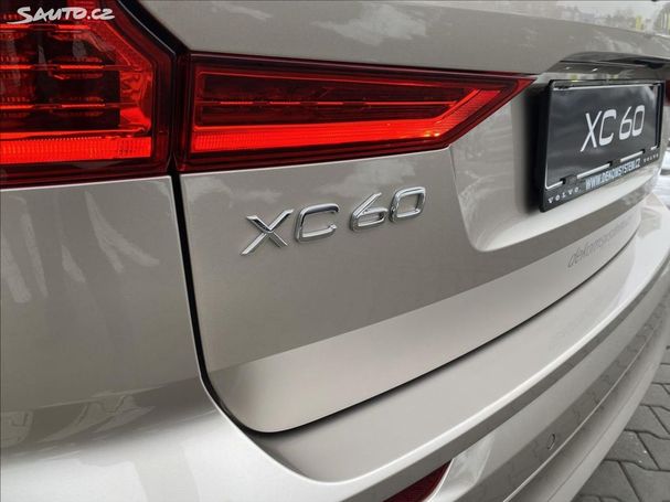 Volvo XC60 B4 Core 145 kW image number 16