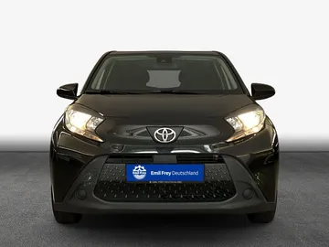 Car image 2