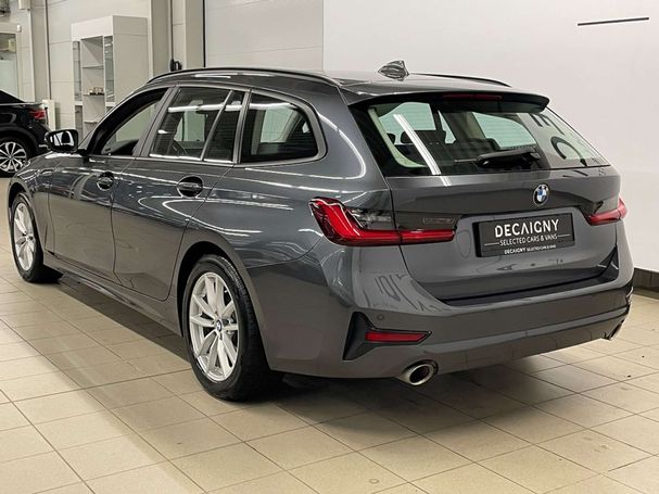 BMW 320i Touring 135 kW image number 9