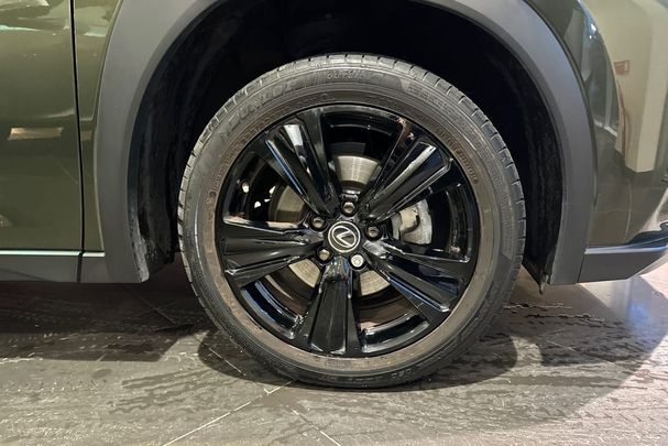 Lexus UX 250h 138 kW image number 8